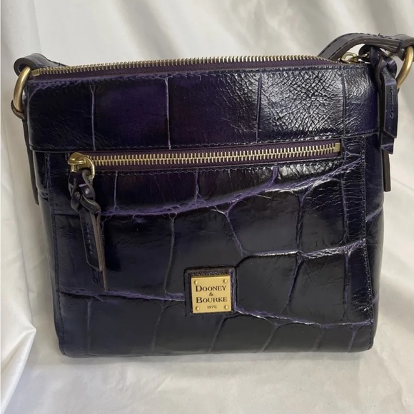 Dooney & Bourke crossbody bag - Picture 1 of 6